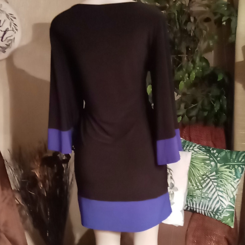 Dress - Picture 2 of 4